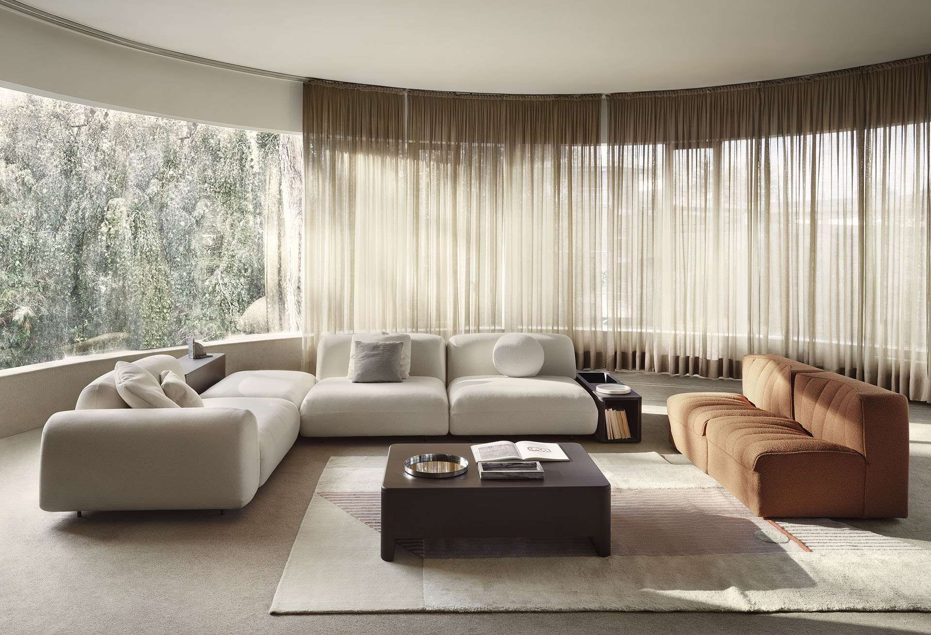 Ambientazione delle collezioni Arflex rappresentate da Mariani Design