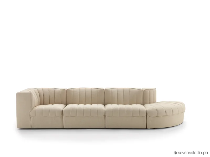 Divano 9000 Arflex con elemento terminale curvo, avorio