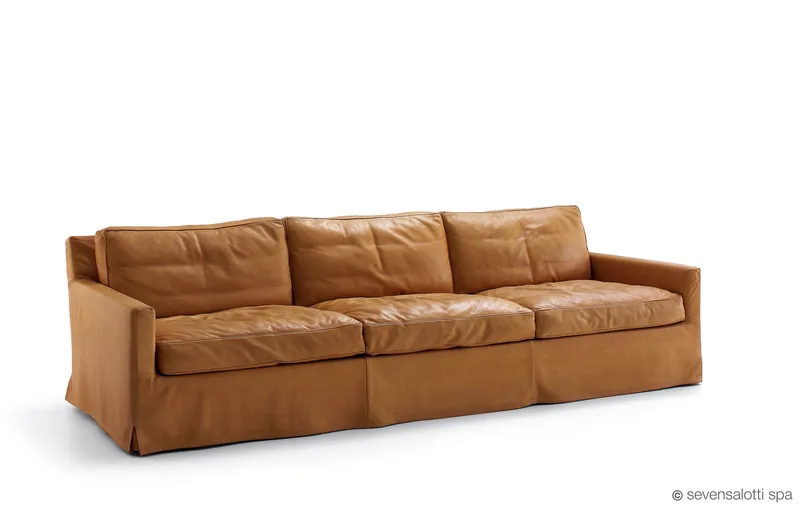 Divano Cousy Arflex tre posti, color cuoio