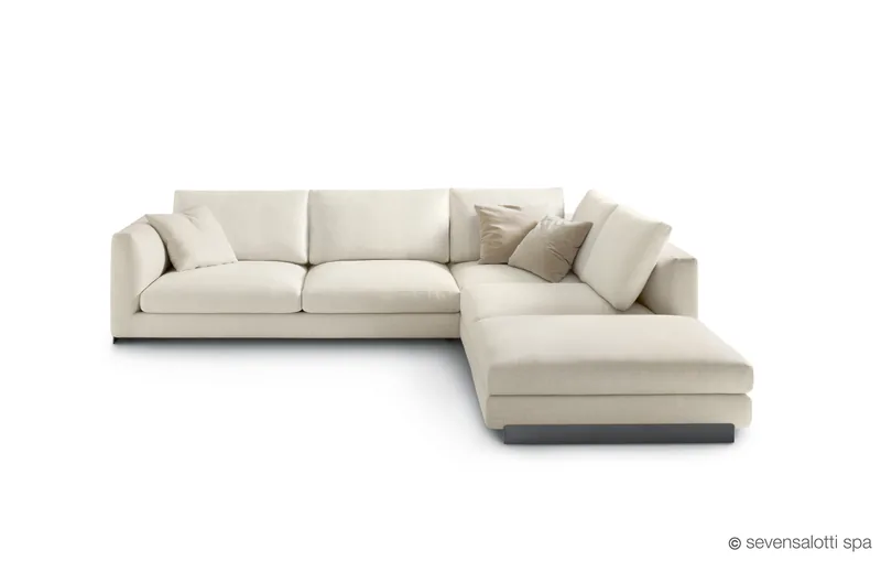 Ivory Arflex Rendez-Vous corner composition with an island unit