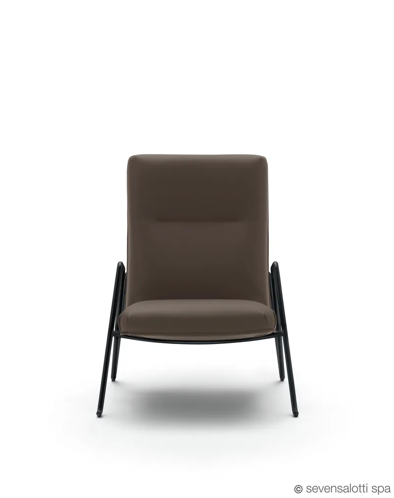 Poltrona Solice Arflex grigio talpa, vista frontale