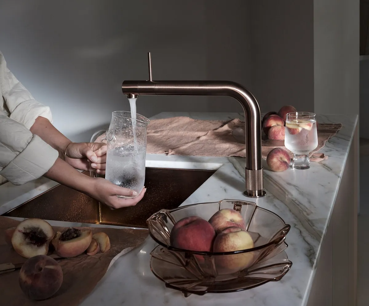 Rubinetto Quooker Front in rose copper con acqua frizzante